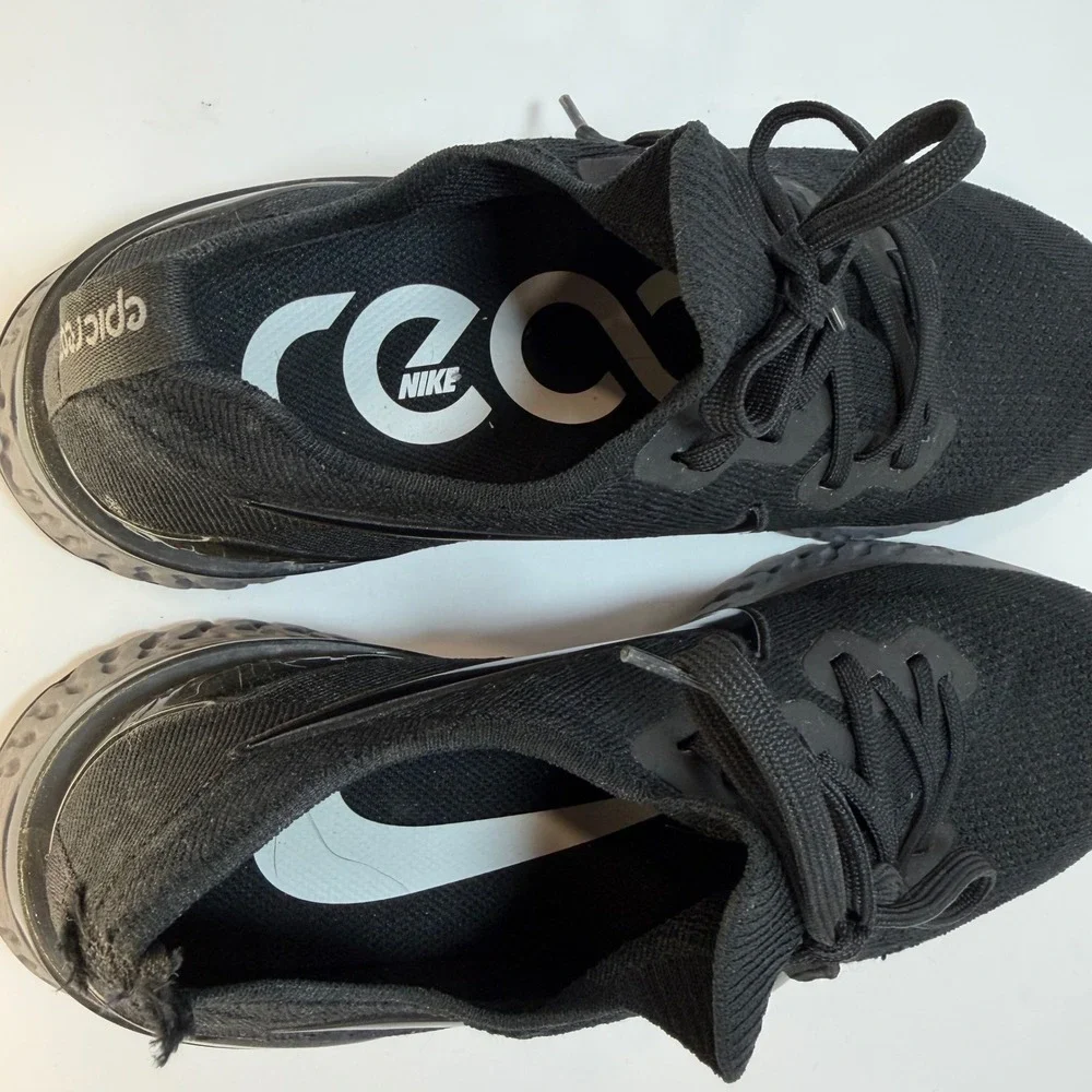 Nike Epic React Flyknit Mens Running Shoes Black Grey Size 10.5